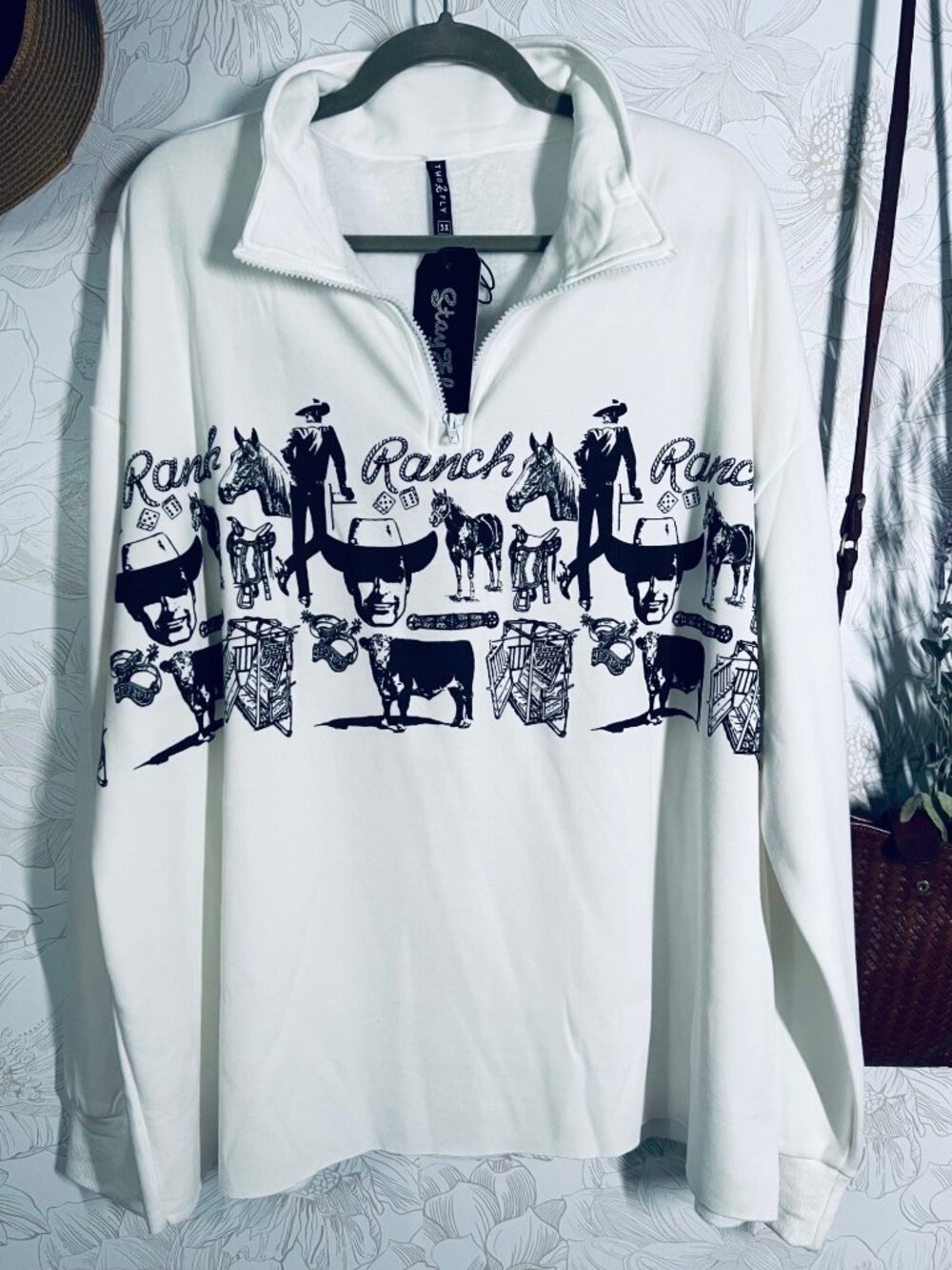 Western Ranch Graphic White Quarter-Zip Pullover Sweatshirt By 2FlyCo Size 3X Co